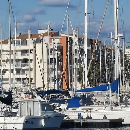 Le Port Dauphin : Vue Bateaux; Piscine; Cap D'agde * Agde