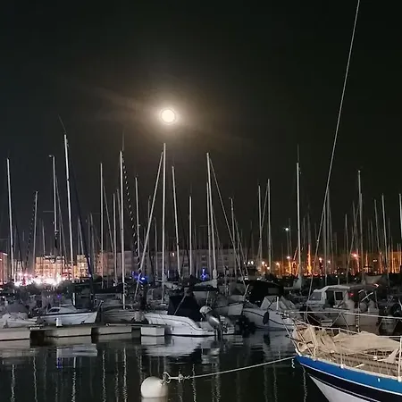 Port Dauphin 3 -cap D'agde- *